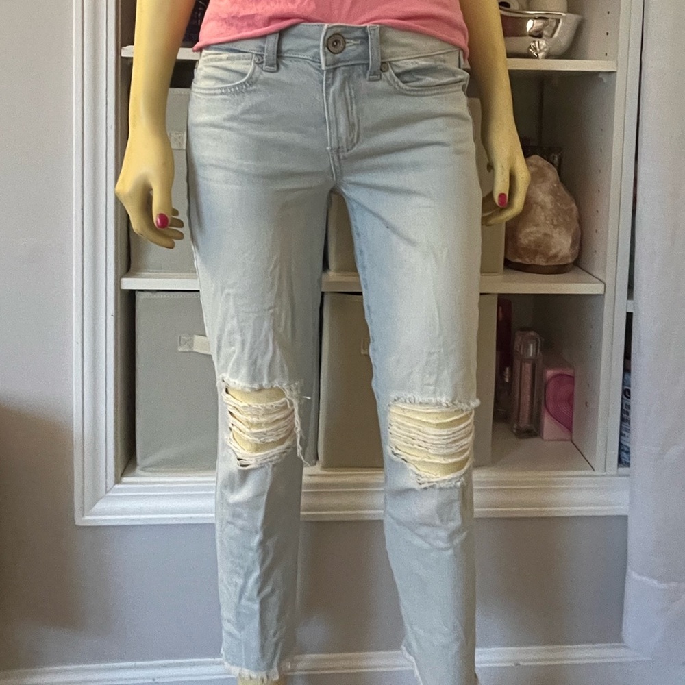 I am selling washed blue jeans that have only been worn one or two times!